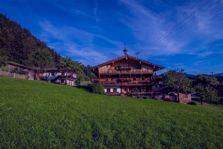 7 escort profiles in Reith im Alpbachtal, Austria. Browse companions, services, rates and book online. Incall and outcall available.