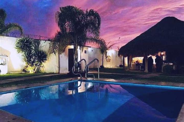 7 escort profiles in Santa Cruz Hidalgo, Mexico. Browse companions, services, rates and book online. Incall and outcall available.