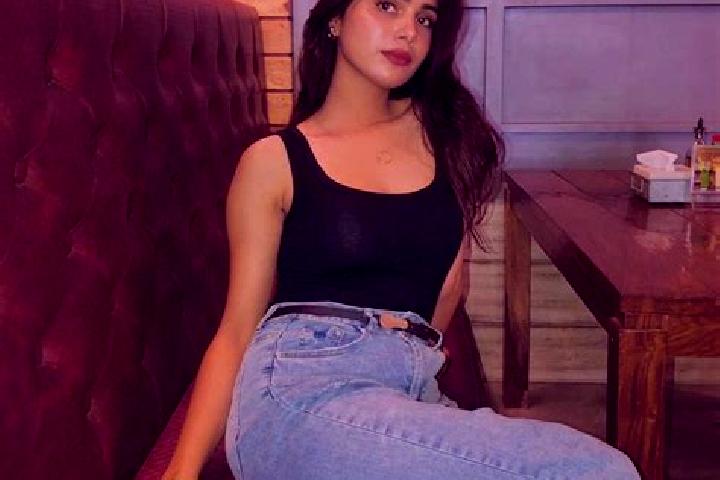 7 escort profiles in Singanuram, India. Browse companions, services, rates and book online. Incall and outcall available.