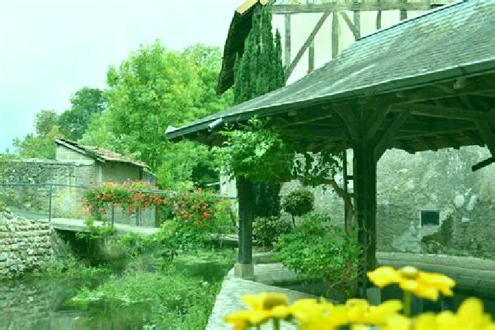 8 escort profiles in Autry-le-Chatel, France. Browse companions, services, rates and book online. Incall and outcall available.
