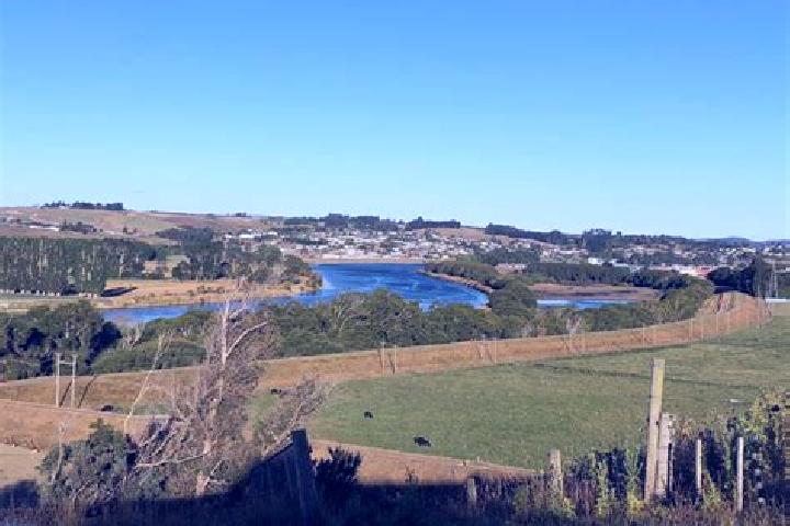 8 escort profiles in Balclutha, New Zealand. Browse companions, services, rates and book online. Incall and outcall available.