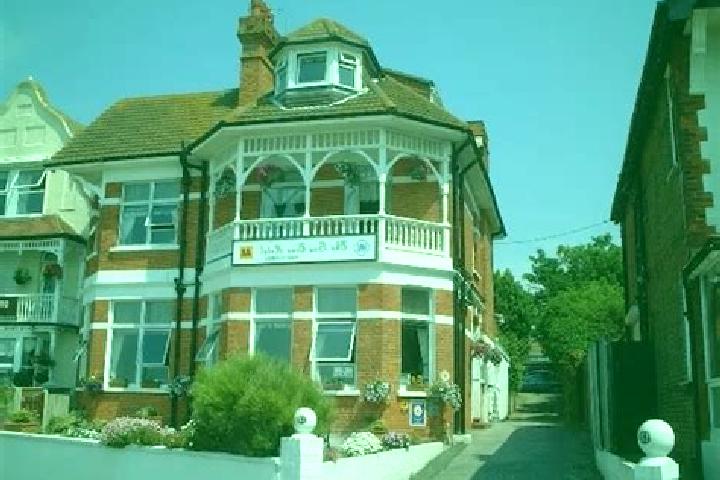 8 escort profiles in Broadstairs, United Kingdom. Browse companions, services, rates and book online. Incall and outcall available.