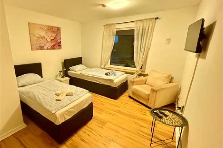 8 escort profiles in Brunsbuettel, Germany. Browse companions, services, rates and book online. Incall and outcall available.