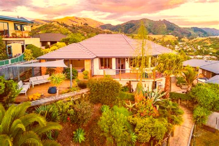 8 escort profiles in Enner Glynn, New Zealand. Browse companions, services, rates and book online. Incall and outcall available.