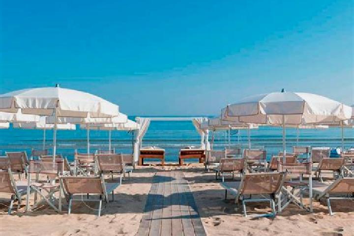 8 escort profiles in Follonica, Italy. Browse companions, services, rates and book online. Incall and outcall available.