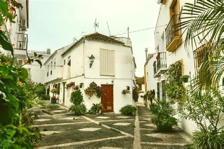 8 escort profiles in Iznajar, Spain. Browse companions, services, rates and book online. Incall and outcall available.