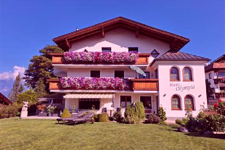 8 escort profiles in Lans, Austria. Browse companions, services, rates and book online. Incall and outcall available.