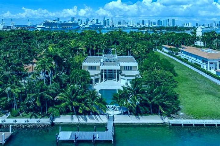 8 escort profiles in Miami Beach, United States. Browse companions, services, rates and book online. Incall and outcall available.
