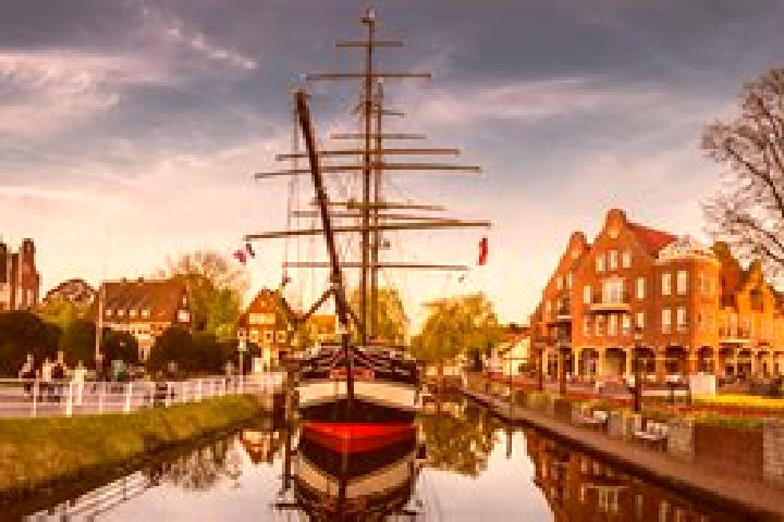 8 escort profiles in Papenburg, Germany. Browse companions, services, rates and book online. Incall and outcall available.