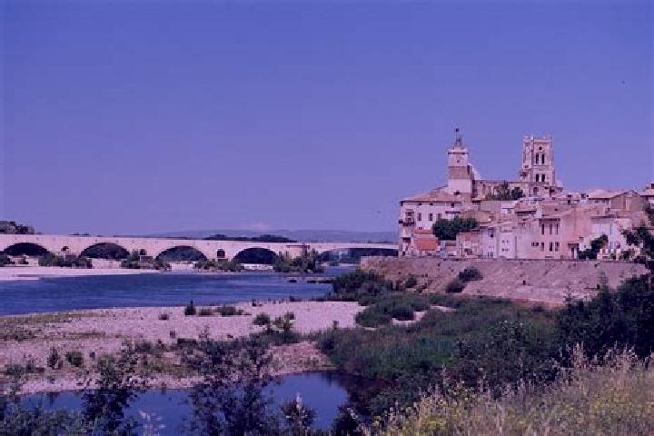 8 escort profiles in Pont-Saint-Esprit, France. Browse companions, services, rates and book online. Incall and outcall available.