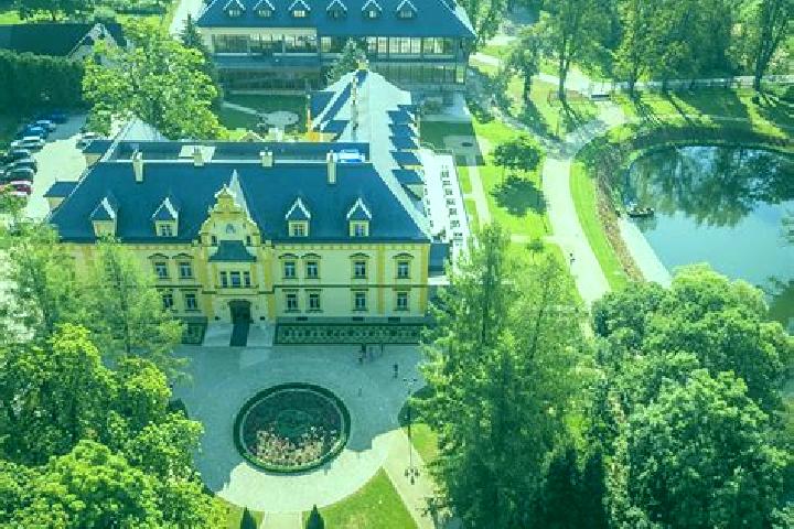 8 escort profiles in Sobotin, Czech Republic. Browse companions, services, rates and book online. Incall and outcall available.