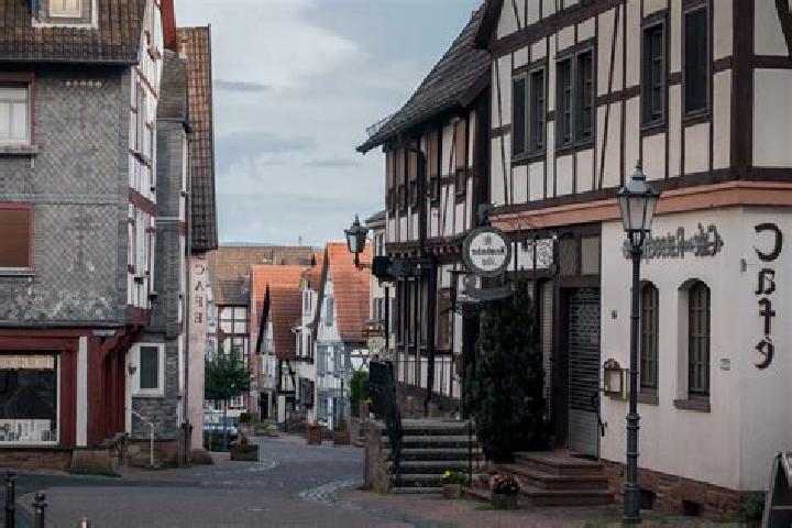 8 escort profiles in Steinau, Germany. Browse companions, services, rates and book online. Incall and outcall available.