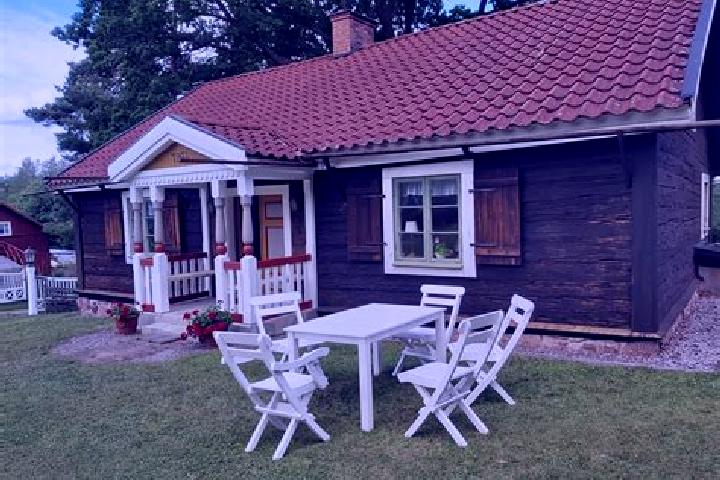 9 escort profiles in Boxholm, Sweden. Browse companions, services, rates and book online. Incall and outcall available.