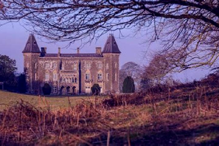 9 escort profiles in Brookenby, United Kingdom. Browse companions, services, rates and book online. Incall and outcall available.