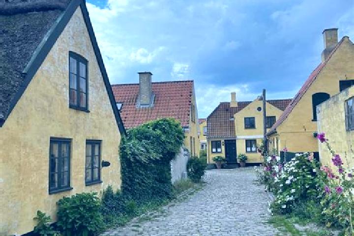 9 escort profiles in Dragor, Denmark. Browse companions, services, rates and book online. Incall and outcall available.