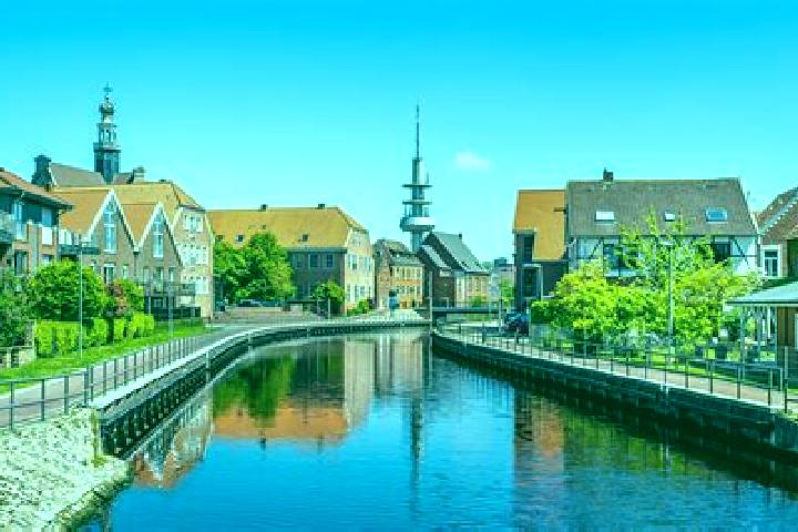9 escort profiles in Emden, Germany. Browse companions, services, rates and book online. Incall and outcall available.