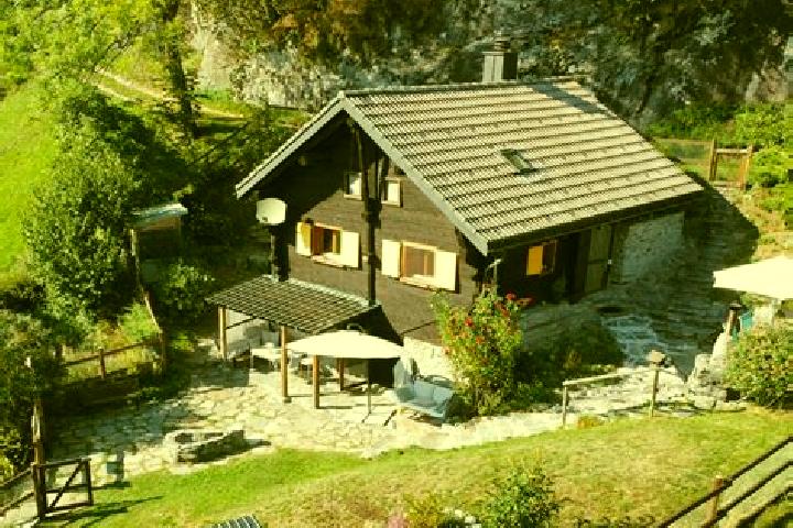 9 escort profiles in Iragna, Switzerland. Browse companions, services, rates and book online. Incall and outcall available.