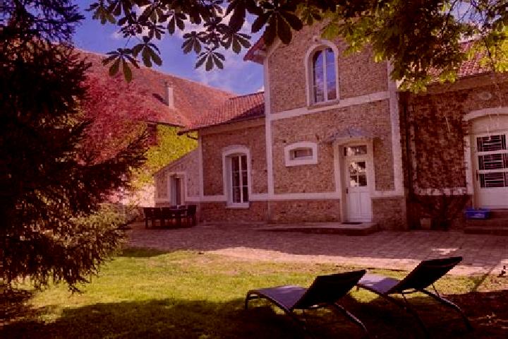 9 escort profiles in Marles-en-Brie, France. Browse companions, services, rates and book online. Incall and outcall available.