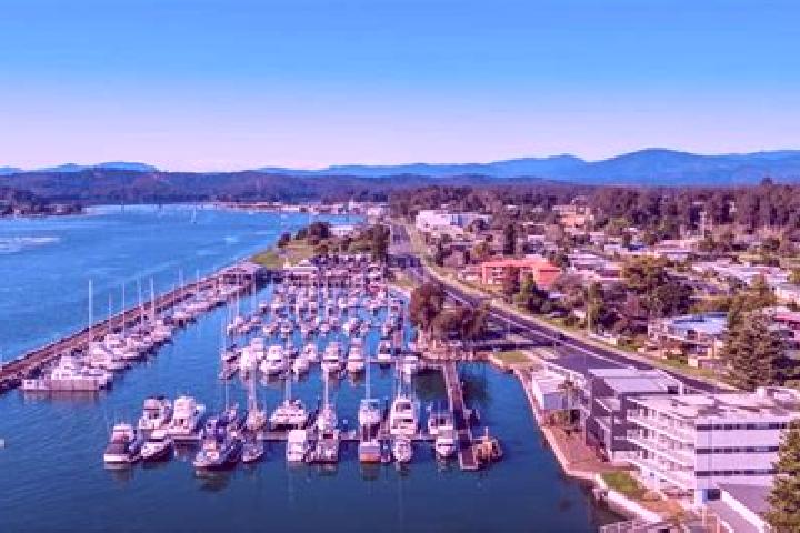 9 escort profiles in North Batemans Bay, Australia. Browse companions, services, rates and book online. Incall and outcall available.