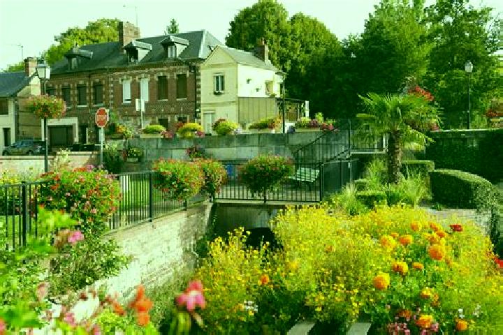 9 escort profiles in Romilly-sur-Andelle, France. Browse companions, services, rates and book online. Incall and outcall available.