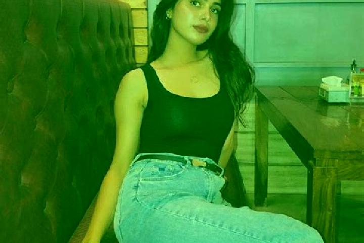 9 escort profiles in Shahmirpet, India. Browse companions, services, rates and book online. Incall and outcall available.