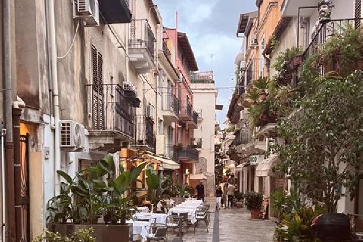 9 escort profiles in Sutera, Italy. Browse companions, services, rates and book online. Incall and outcall available.