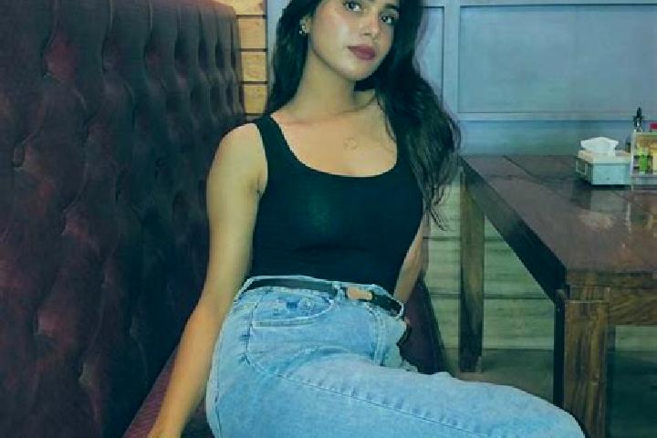 9 escort profiles in Udaiyarpalaiyam, India. Browse companions, services, rates and book online. Incall and outcall available.
