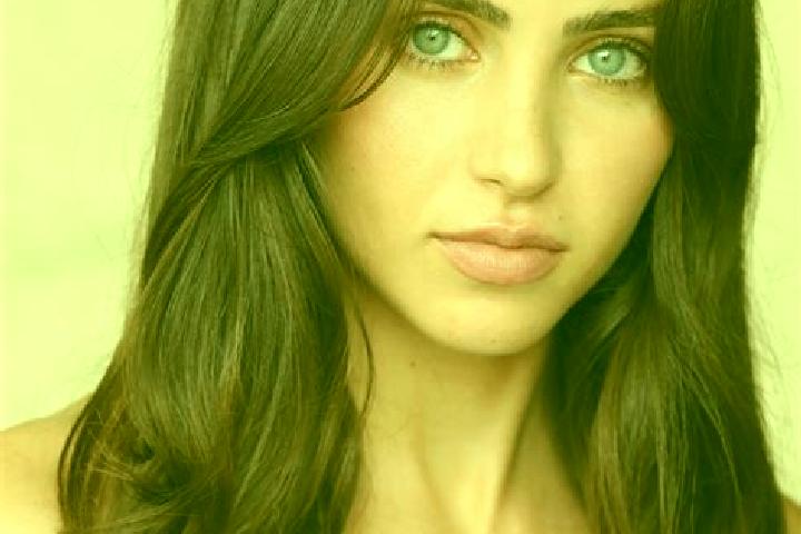 Abigail, 20, a brunette amber-eyed latina companion based in Lyon. Offering Dinner Date, Party Girl, Couples, BDSM, Girlfriend Experience. Available for inca...