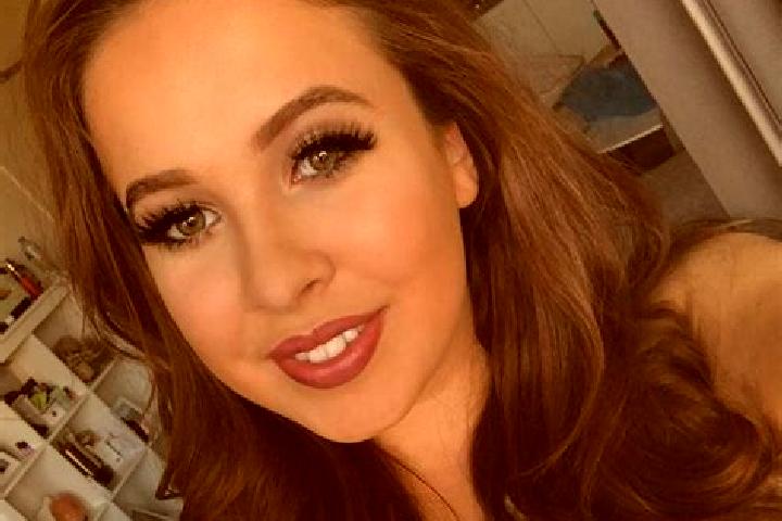 Abigail, 20, a chestnut blue-eyed indian companion based in Santo Amaro da Imperatriz. Offering Deep French Kissing, GFE, 69. Available for incall and outcal...