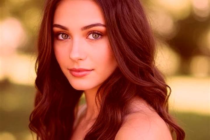 Abigail, 21, a brunette hazel-eyed slavic companion based in New Visayas. Offering Duos, Dinner Date, Travel Companion. Available for incall and outcall, day...