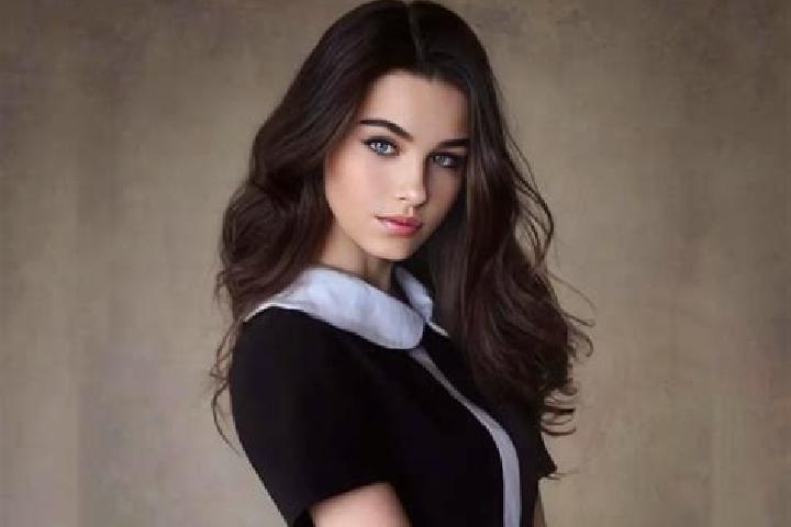 Abigail, 21, a red blue-eyed slavic companion based in Gonder. Offering Travel Companion, Erotic Massage, Girlfriend Experience, Party Girl. Available for in...