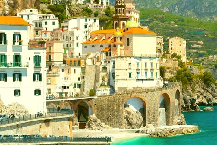 Abigail, 21 — Escort in Graniti, Italy