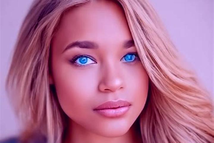Abigail, 22, a dark blonde blue-eyed latina companion based in Pfatter. Offering Girlfriend Experience, GFE, Deep French Kissing. Available for incall and ou...