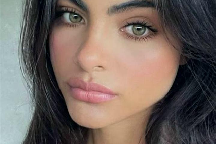 Abigail, 23, a black hazel-eyed mixed companion based in Tepotzotlan. Offering 69, Striptease. Available for incall and outcall, day and evening dates.