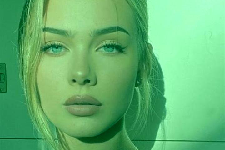 Abigail, 23, a blonde grey-eyed european companion based in Wabag. Offering A-Level, CIM, Erotic Massage. Available for incall and outcall, overnight booking...