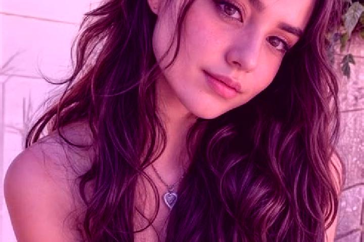 Abigail, 23, a dark blonde hazel-eyed middle eastern companion based in Suomenniemi. Offering 69, Massage, Tantra. Available for incall and outcall, day and ...