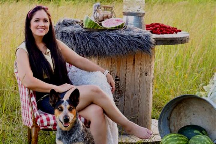 Abigail, 23 — Escort in Inola, United States