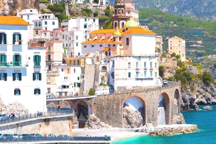 Abigail, 23 — Escort in Roscigno, Italy