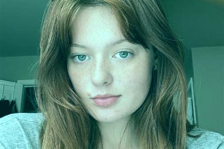 Abigail, 24, a red brown-eyed european companion based in Saint-Victor. Offering OWO, CIM, Dinner Date, Prostate Massage. Available for incall and outcall, o...