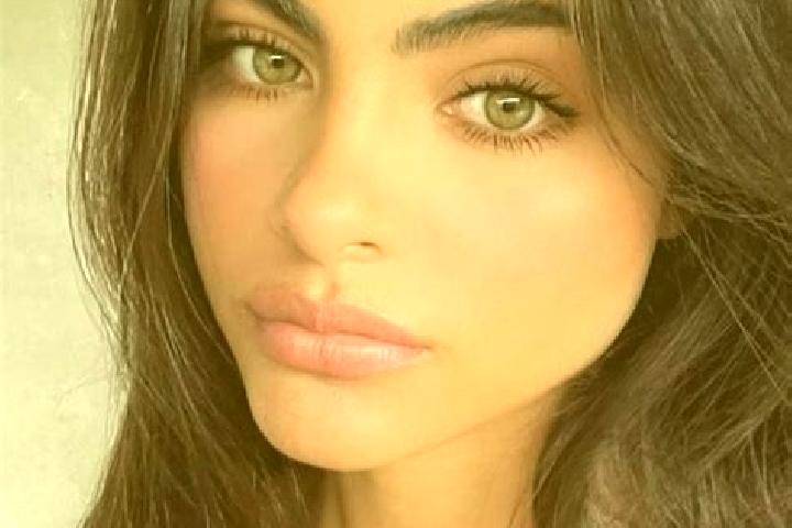 Abigail, 24, a red green-eyed indian companion based in Creys-Mepieu. Offering A-Level, Striptease, CIM. Available for incall and outcall, day and evening da...