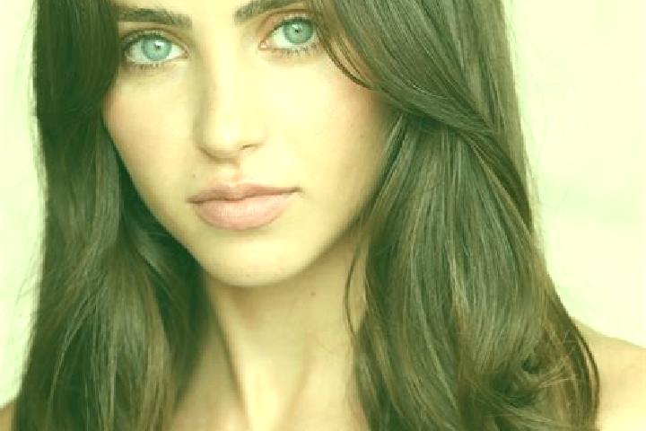Abigail, 25, a brunette brown-eyed latina companion based in Karunguli. Offering 69, Massage, Dinner Date, Roleplay. Available for incall and outcall, overni...