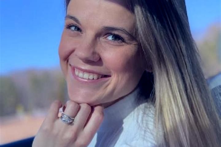 Abigail, 25 — Escort in Marstons Mills, United States