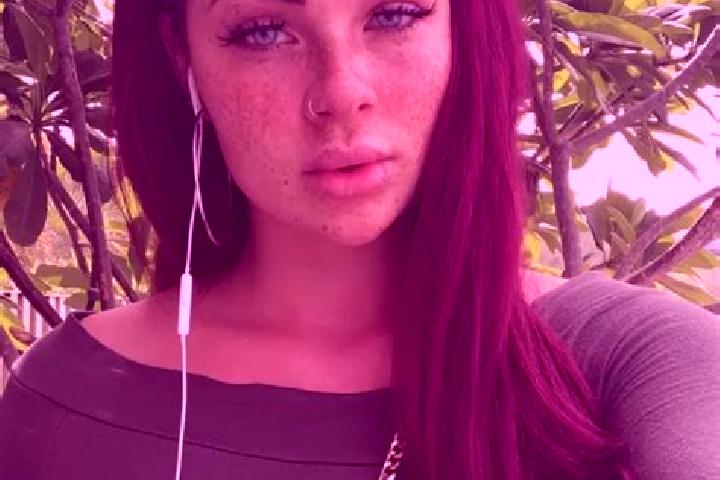 Abigail, 26, a red green-eyed caribbean companion based in Fretigney-et-Velloreille. Offering Erotic Massage, CIM, Duos, 69. Available for incall and outcall...