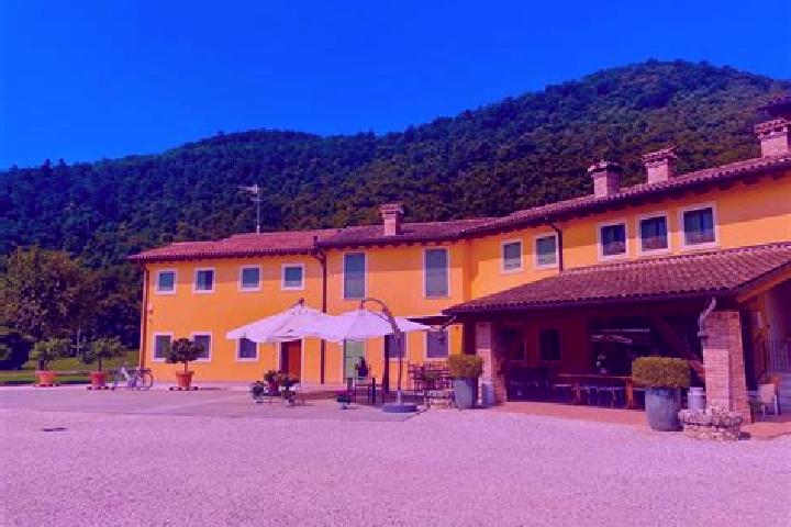Abigail, 26 — Escort in Piverone, Italy