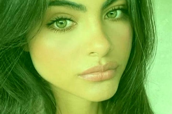 Abigail, 27, a auburn hazel-eyed european companion based in El Nayar. Offering Erotic Massage, Deep French Kissing, Travel Companion, Overnight, A-Level. Av...