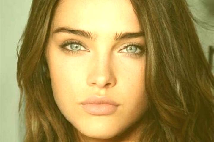 Abigail, 27, a brunette green-eyed indian companion based in Canischio. Offering Roleplay, Fetish, Domination, Prostate Massage. Available for incall and out...