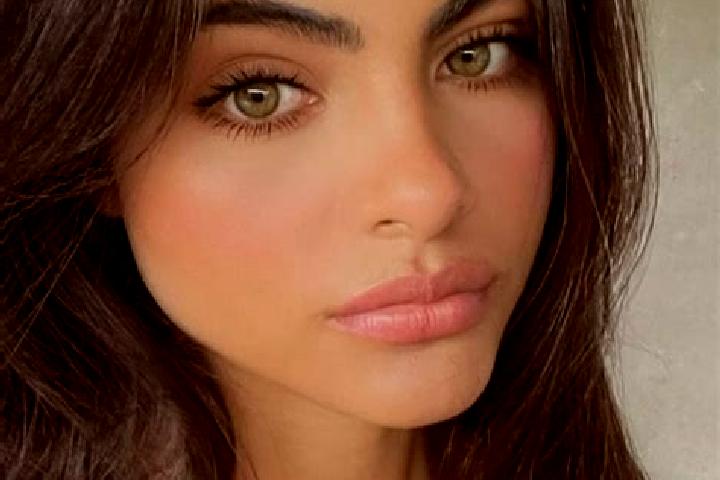 Abigail, 27, a chestnut dark-eyed indian companion based in Mareil-sur-Loir. Offering A-Level, Prostate Massage, 69, OWO. Available for incall and outcall, d...