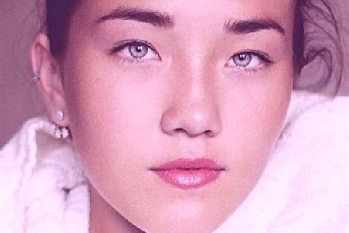 Abigail, 28, a auburn blue-eyed asian companion based in Bamberg. Offering Domination, CIM, GFE, Erotic Massage. Available for incall and outcall, day and ev...