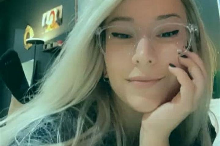 Abigail, 28, a blonde grey-eyed ebony companion based in El Tumbador. Offering Travel Companion, Deep French Kissing, Overnight. Available for incall and out...