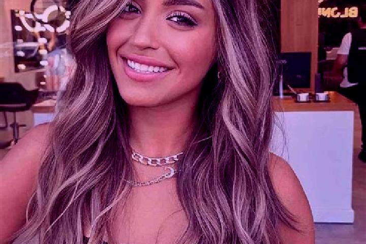 Abigail, 28, a dark blonde brown-eyed indian companion based in Xindeng. Offering GFE, Tantra, Dinner Date. Available for incall and outcall, overnight booki...